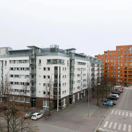 Nordic 2br With Sauna & Glazed Balcony Lägenhet Helsingfors