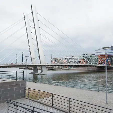 Nordic 2br With Sauna & Glazed Balcony Helsingfors